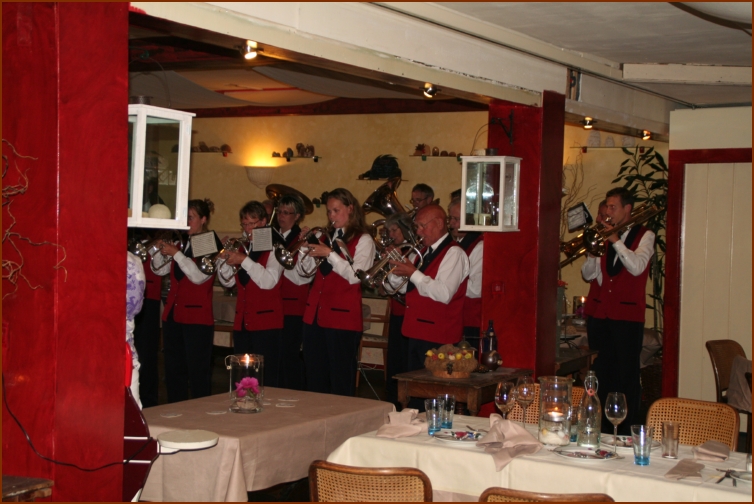 935 Willy & Gerard 261 Fanfare